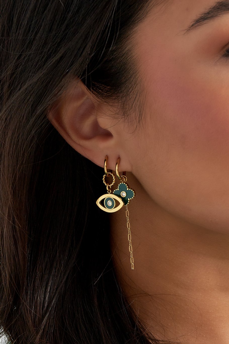 Oorbellen eye design, set van 2 – goudkleurig met roze enamel en strass – foto 2