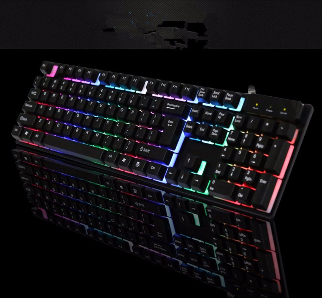Gaming-Tastatur - Spritzwassergeschützt - RGB-LED-Beleuchtung - QWERTY - Plug & Play - Anti-Ghosting-Funktion - Lebensdauer: 15 Millionen Klicks