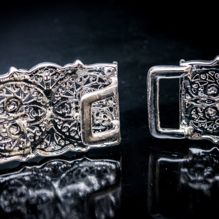 Zilveren riem met kristallen middelgroot