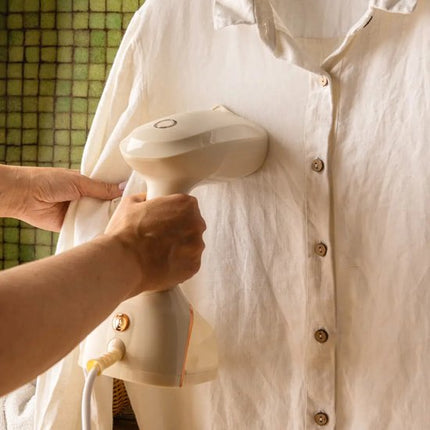 Klausberg - Kledingstomer - Handstomer - Kleding Ontkreuker - Verticale Stomer - Stoomstrijkijzer - Voor Kleding en Textiel - 400 ml - 1500W - Beige