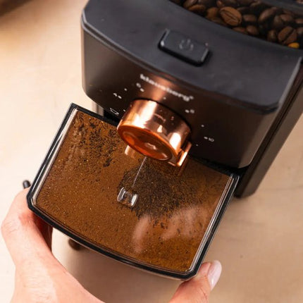 Klausberg - Koffiemolen - Elektrische Koffiemolen - Maalgraad Instelbaar - 250 g Bonenreservoir - Tot 12 Kopjes - Flat Burr Maalwerk - 150W - Zwart/Rose Gold