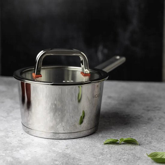 Steelpan 16 cm, 1,6 liter, rvs met glazen afgietdeksel en maataanduiding