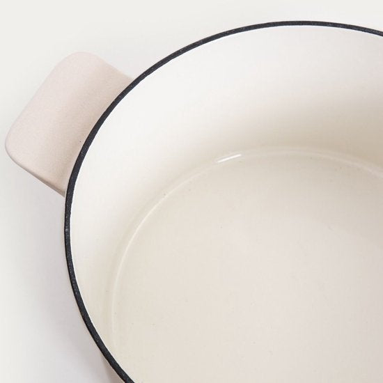 Homla - Andreas Gusseisentopf - Bräter aus Gusseisen - Inklusive Deckel – Geeignet für alle Herdarten & Backofen - 5L - Ø25 x 11,5 cm - Beige Matt