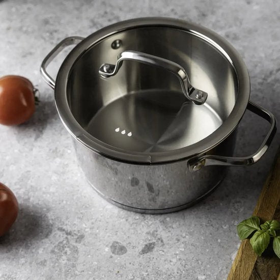 Kookpan 18 cm met glazen afgietdeksel en maataanduiding, 2,6 liter, rvs