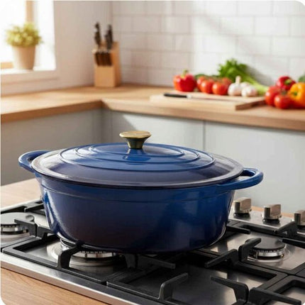 Hage - Braadpan - Geëmailleerde Gietijzeren Braadpan met Deksel - Oven & Inductie Geschikt - Voor Braden, Stoven en Ovenschotels - 6 Liters - 34 x 26 x 18 cm - Blauw