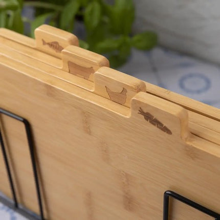 Kinghoff - 4 Delige Snijplank - Snijplanken met Standaard - Keuken Snijplankenset - Vlees, Vis, Gevogelte & Groenten - Bamboe - 28.5 x 20 cm