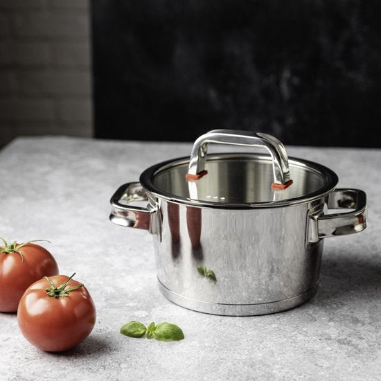 Vcasa rvs kookpan 18 cm met glazen afgietdeksel en maataanduiding, 2 liter