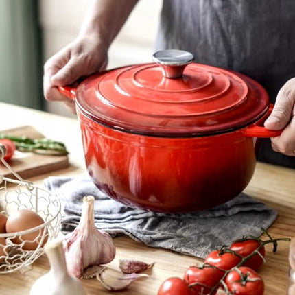 Hage - 3 Delig Braadpannenset - Gietijzeren Pannenset - Stoofpannenset - 3L, 4L en 5L met Deksel - Geëmailleerde Kookpannen - Ø22, Ø24 en Ø26 cm - Inductie - Oven - Warmtebehoud - Rood