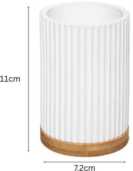 Badezimmer-Accessoires-Set – Moderne Badezimmer-Accessoires – Seifenspender & Zahnbürstenhalter-Set – Polyresin mit Bambus – Luxuriöser Seifenspender & Becher – Weiß