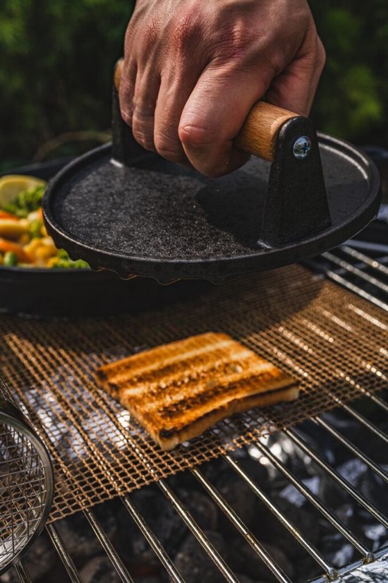 MPLCo hamburgerpers van gietijzer met houten handgreep – Ø 18 cm, zwart – foto 3