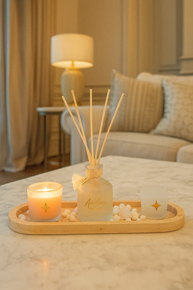 Wild Romance Luxe Geurset – Geurkaars, Diffuser, Kaarsenhouder & Houten Schaal – Wit