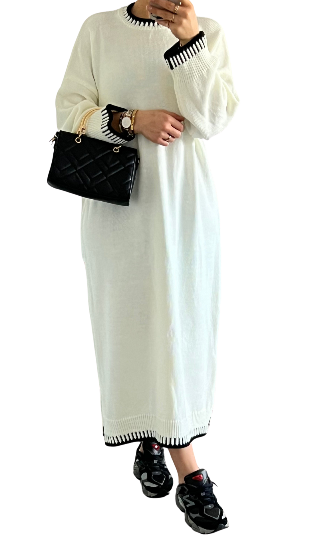 Lilly Dress – truijurk met kettingaccenten aan hals, mouwen en zoom – foto 5