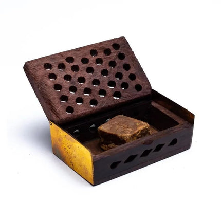 Wierookhars resin Nag Champa/Amber in houten doosje