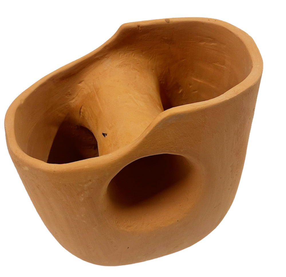 Vase sculptural en terre cuite
