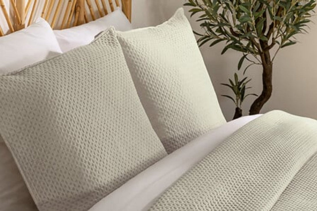 Dolce bedsprei 260 x 240 cm beige – sprei met 2 kussenslopen – foto 2