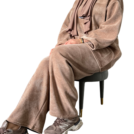 Maya Twinset