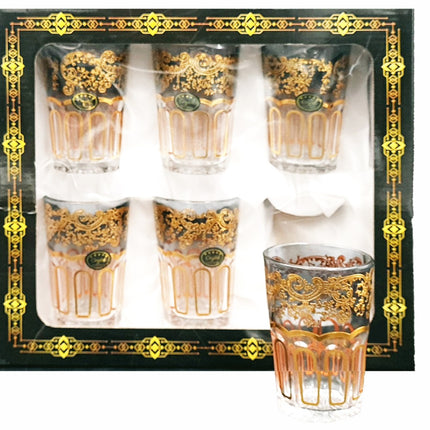 Theeglazen met gouden patroon