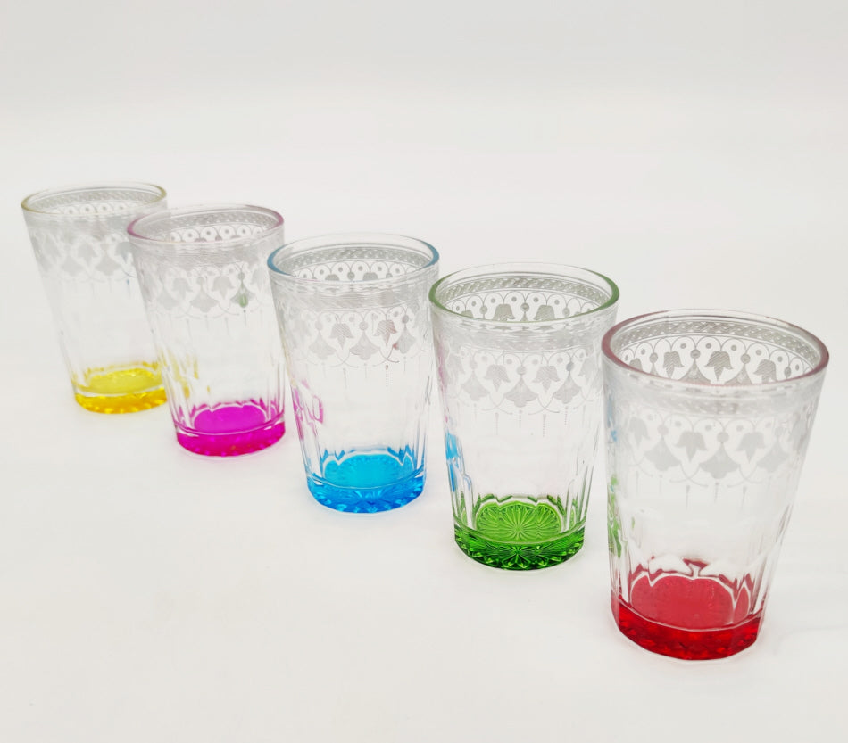 Ensemble de verres Orientaux de 12 pièces.