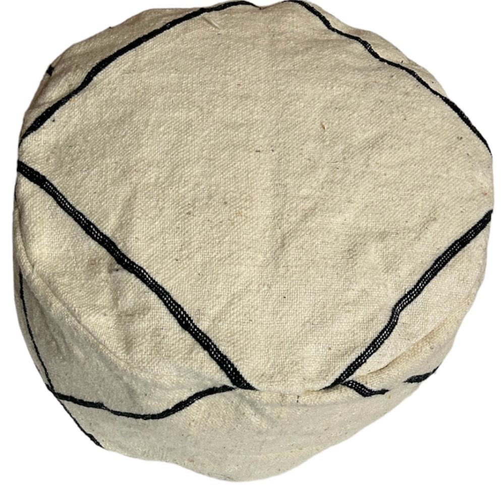 Marokkaanse ronde kelim poef – gebroken wit, zwart lijnmotief, Ø 45 x 30 cm – foto 2