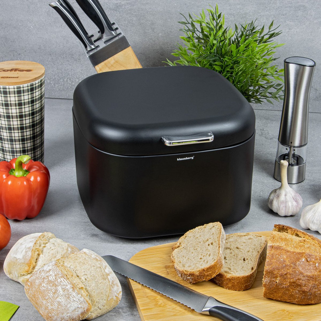 Klausberg 7502 - Brotkasten - schwarz - Stahl