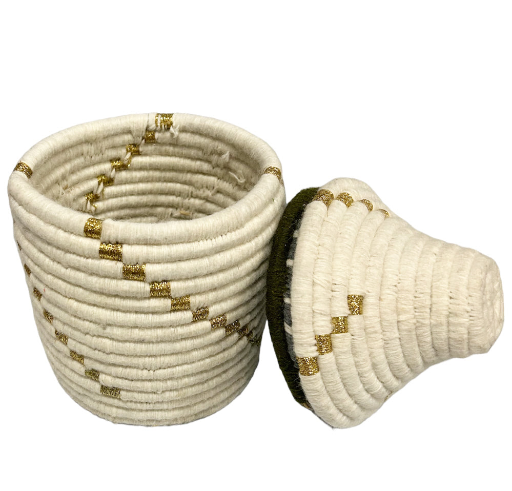 Moroccan Berber basket raffia wool