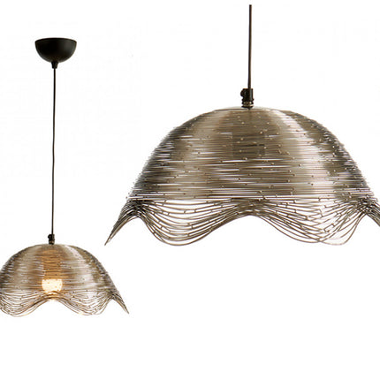 Metalen golvenlamp met nikkelafwerking