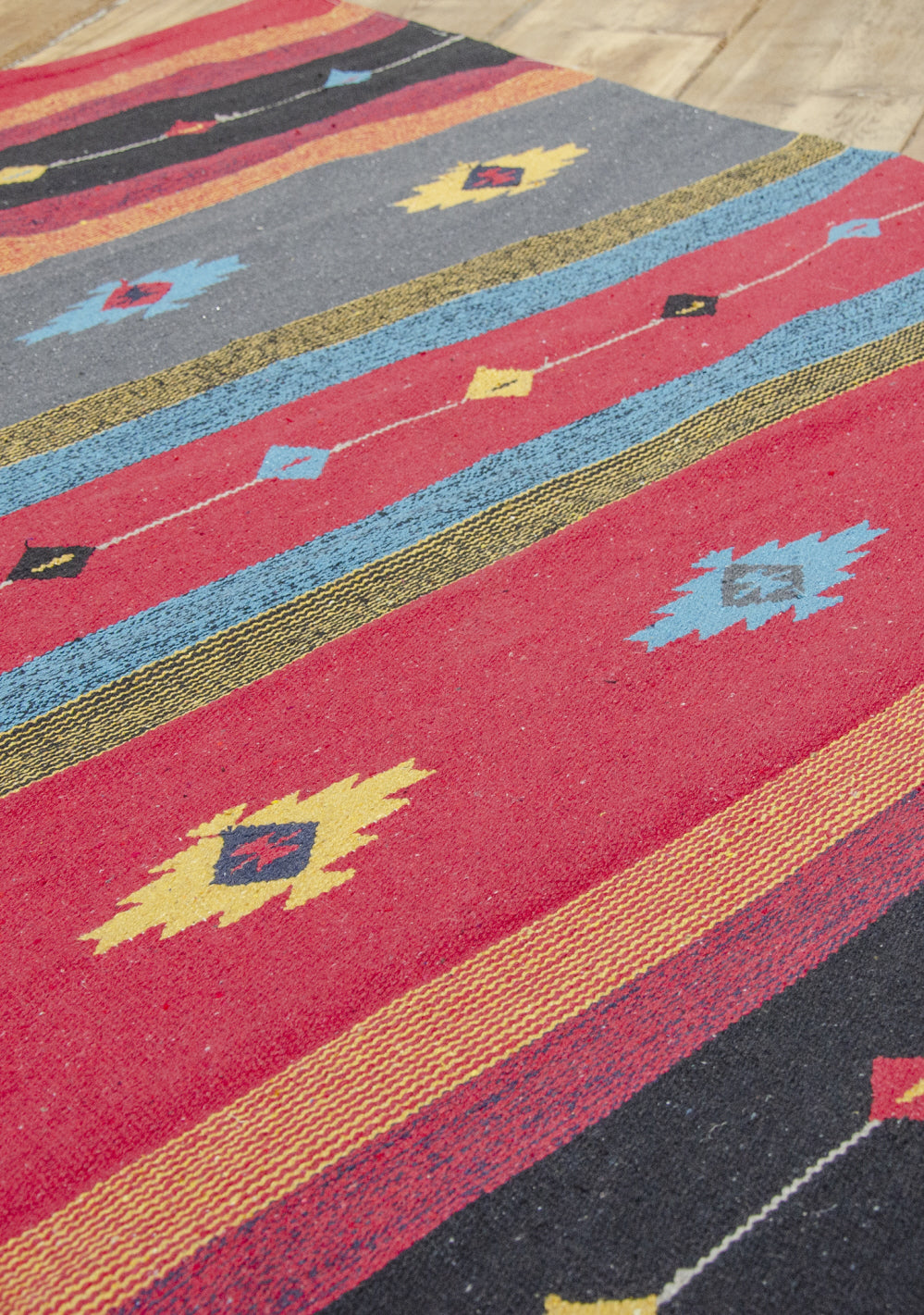 Sarkhan hand-woven kilim rug, 70 x 140 cm