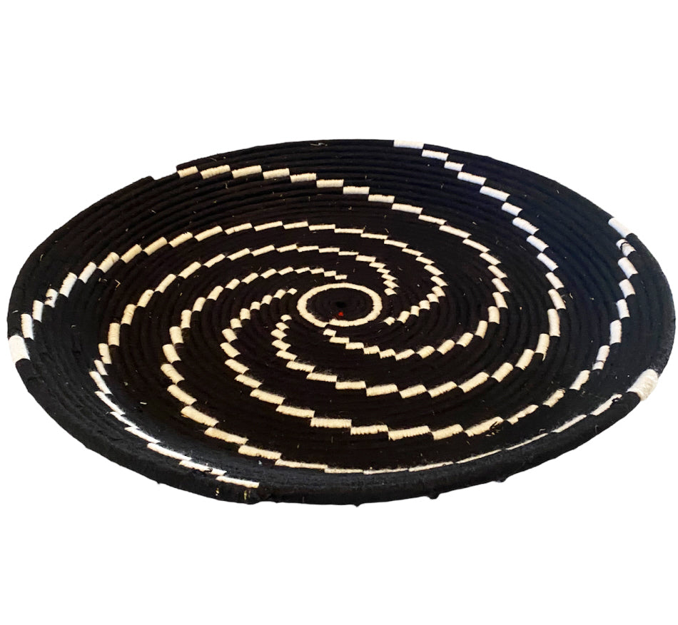 Panier berbère marocain plat – Noir-blanc/Naturel – Ø50 cm