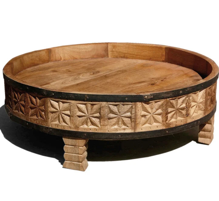 Table d'appoint orientale inachevée