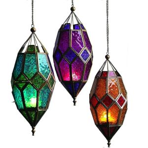 Hangende kleurrijke Marokkaanse glazen lantaarn